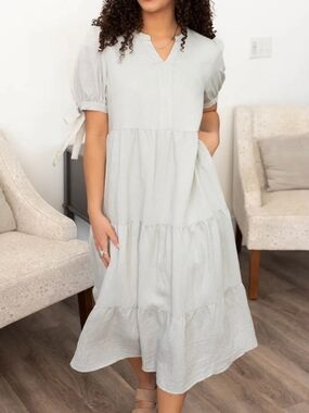 Tea & Rose Blue Tiered Midi Dress with Puff Sleeves